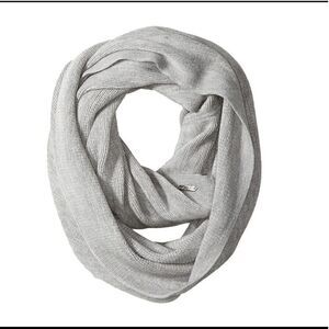 Calvin Klein - Textured Stripe Infinity Scar